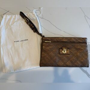 Marc Jacobs Metallic Brown Quilted Wristlet